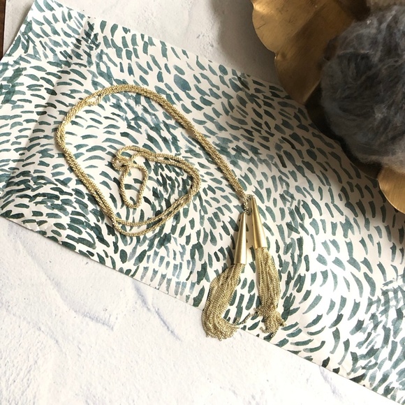 Kendra Scott Phara Lariat Gold Tassel Necklace - Picture 3 of 8